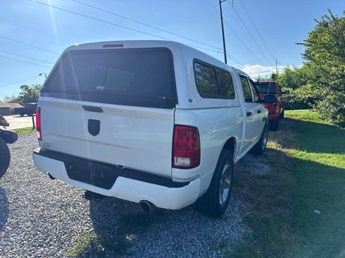 Used 2015 RAM 1500 Express RWD image 5