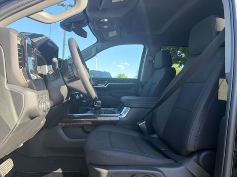 New 2026 GMC Sierra 1500 Elevation w/ Preferred Package AWD/4WD image 13
