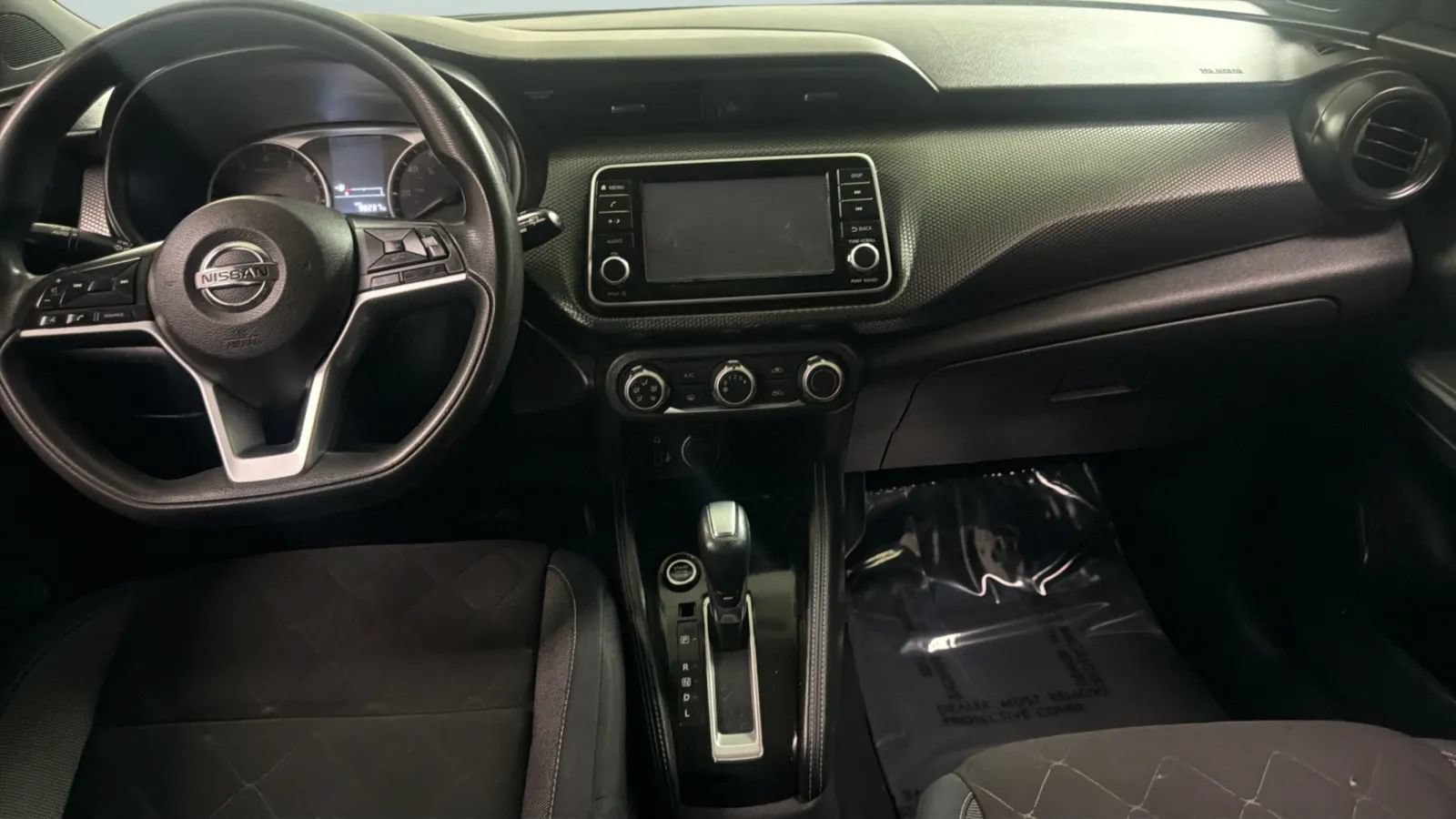 Used 2018 Nissan Kicks S FWD image 16