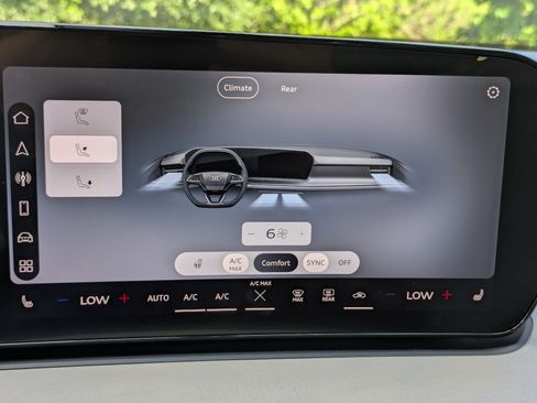 New 2026 Audi Q3 quattro 2.0T AWD/4WD image 24