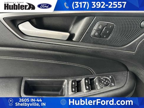 Used 2022 Ford Edge Titanium AWD/4WD image 11