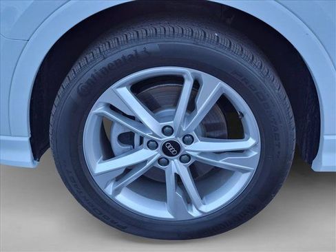 Certified 2024 Audi Q3 2.0T Premium AWD/4WD image 10
