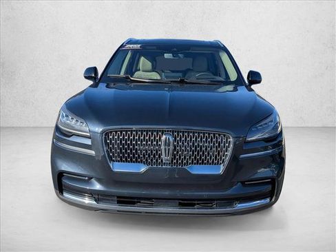 Used 2022 Lincoln Aviator Reserve w/ Equipment Group 201A image 2