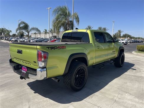 Used 2023 Toyota Tacoma TRD Off-Road image 8