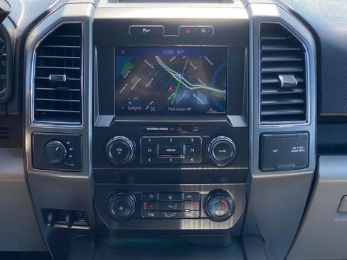 Used 2019 Ford F150 XLT w/ Equipment Group 302A Luxury AWD/4WD image 22