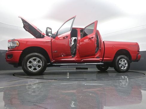 Used 2024 RAM 2500 Big Horn w/ Safety Group image 59