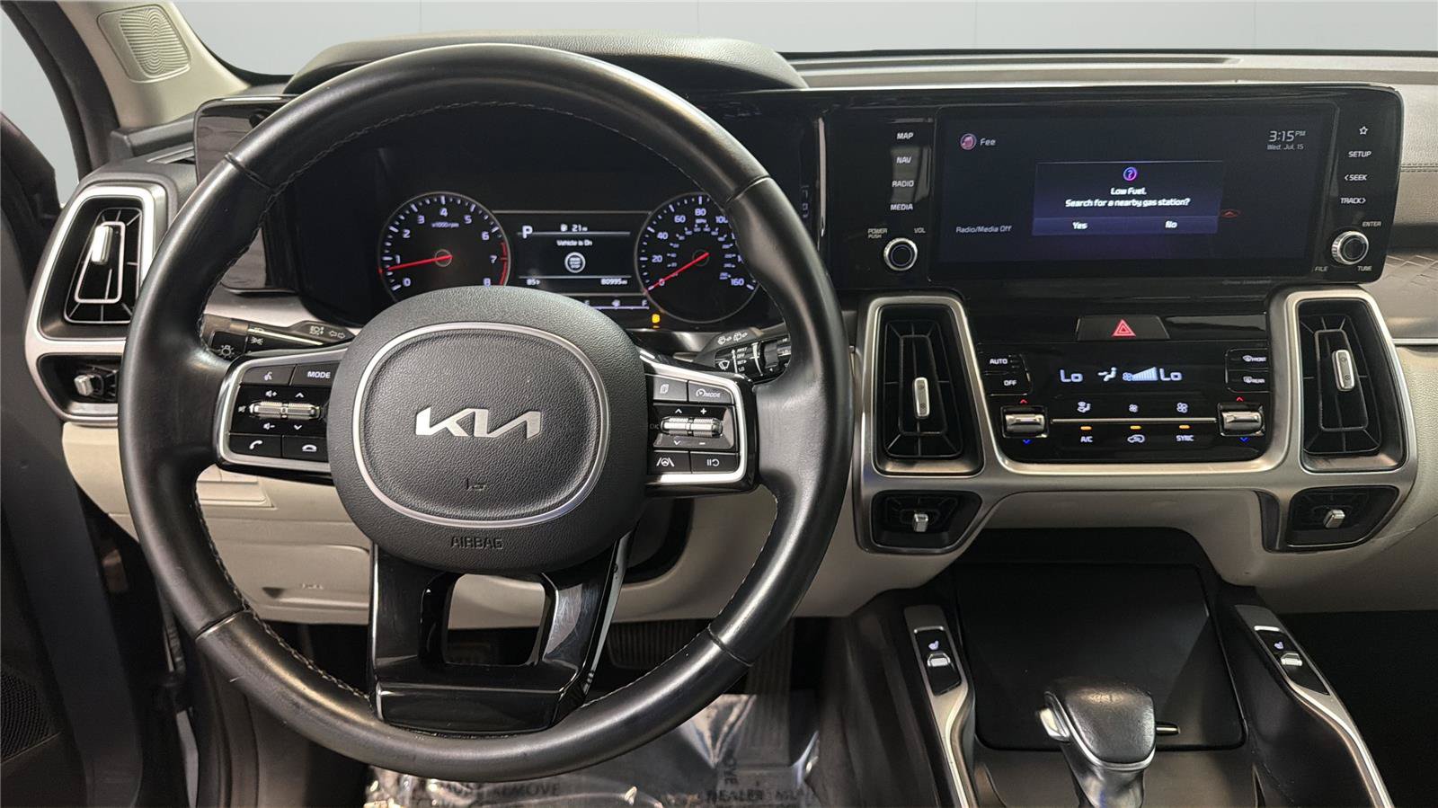 Used 2022 Kia Sorento S FWD image 20