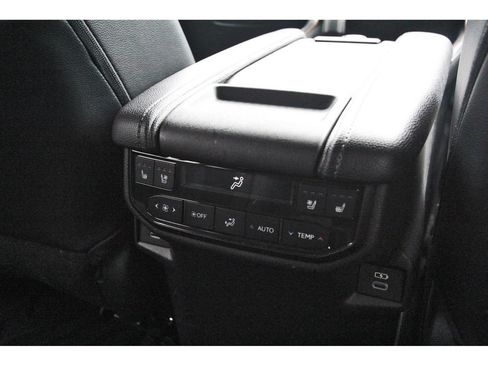 Used 2026 Toyota Grand Highlander AWD Hybrid image 12
