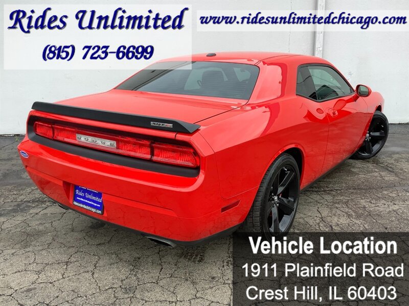 Used 2010 Dodge Challenger SRT8 w/ SRT Option Group II RWD image 9