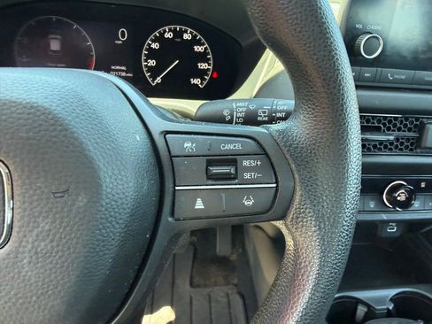 Used 2023 Honda HR-V LX image 12