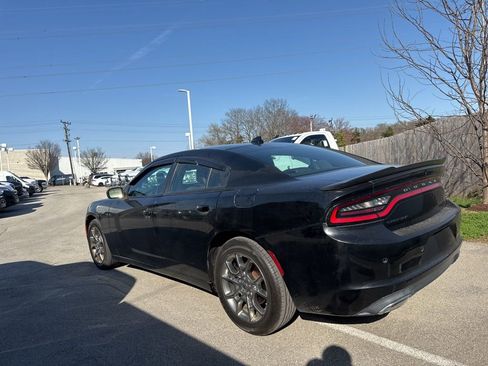 Used 2017 Dodge Charger SXT w/ AWD Plus Group image 7
