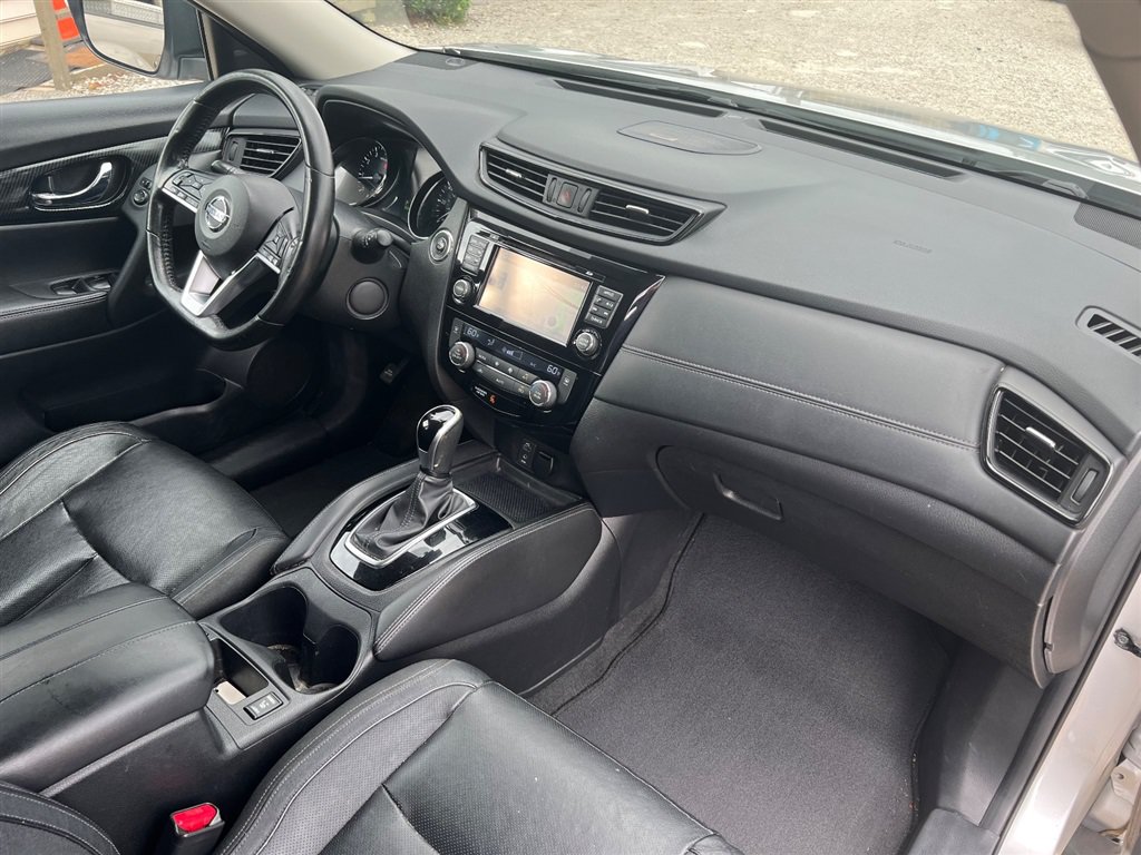 Used 2017 Nissan Rogue SL FWD image 12