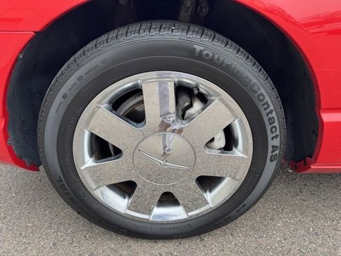 Used 2002 Ford Thunderbird Base image 12