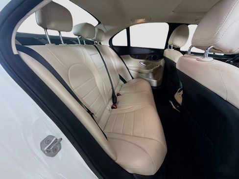 Used 2019 Mercedes-Benz C 300 Sedan image 27
