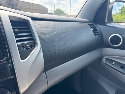 Used 2014 Toyota Tacoma 4x4 Double Cab image 23