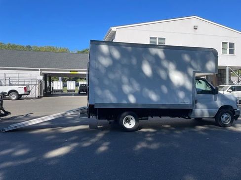 New 2026 Ford E-350 and Econoline 350 Super Duty w/ Power Equipment Group RWD image 15