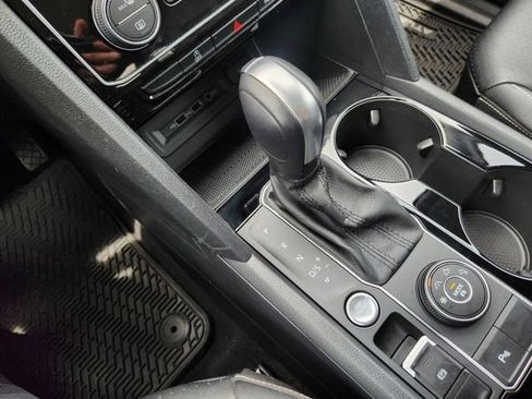 Used 2021 Volkswagen Atlas SEL image 21