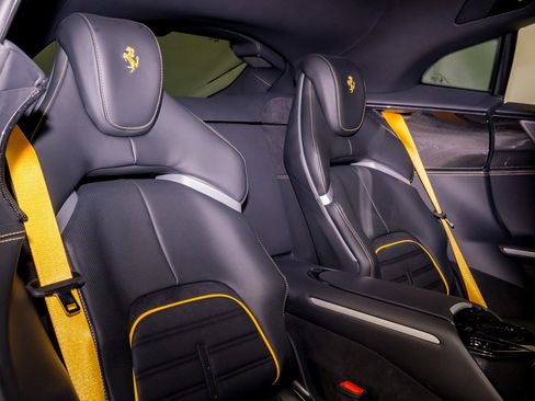 Used 2024 Ferrari Purosangue image 35