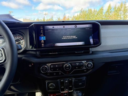 Certified 2025 Jeep Wrangler Willys image 16