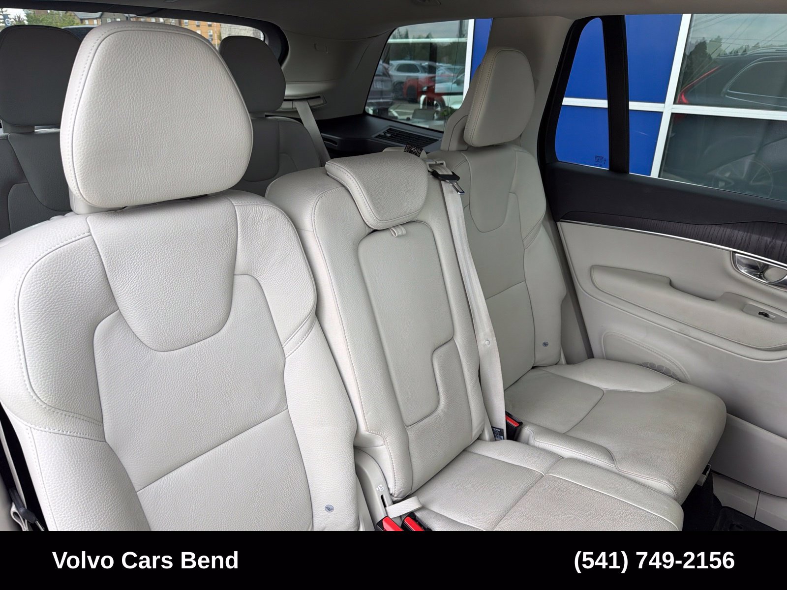 Used 2020 Volvo XC90 T6 Momentum w/ Protection Package Premier AWD/4WD image 24