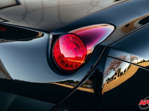 Used 2014 Ferrari California image 57