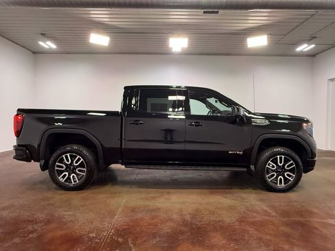 Used 2024 GMC Sierra 1500 AT4 w/ Technology Package AWD/4WD image 23