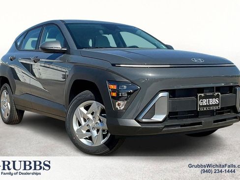 Certified 2025 Hyundai Kona SE AWD/4WD image 1