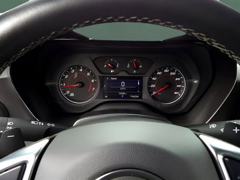 Used 2021 Chevrolet Camaro LT w/ RS Package image 17