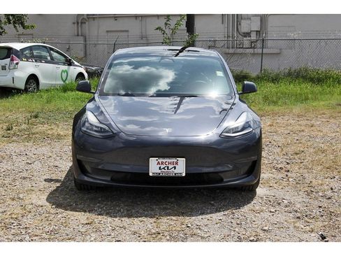 Used 2022 Tesla Model 3 Long Range AWD/4WD image 8