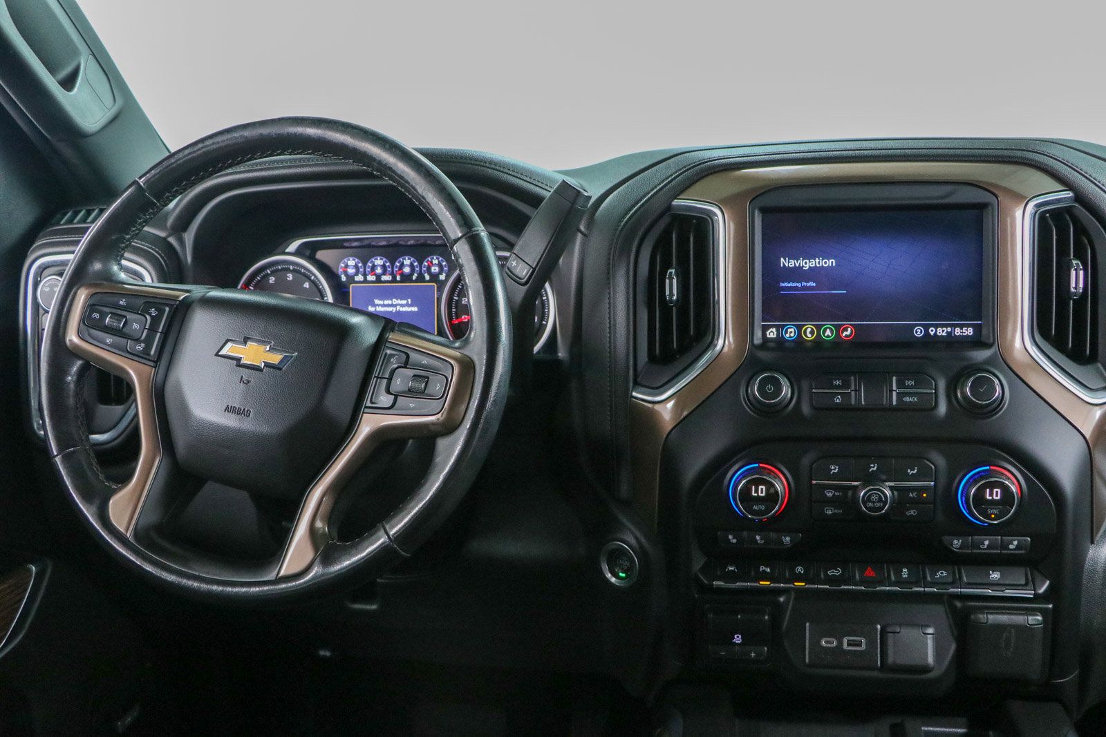 Used 2020 Chevrolet Silverado 1500 High Country AWD/4WD image 18