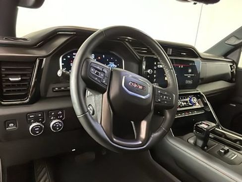 Used 2024 GMC Sierra 1500 AT4 w/ Technology Package AWD/4WD image 13
