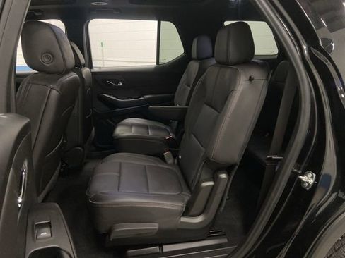 Used 2023 Chevrolet Traverse RS image 30