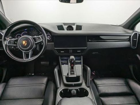 Used 2019 Porsche Cayenne image 26