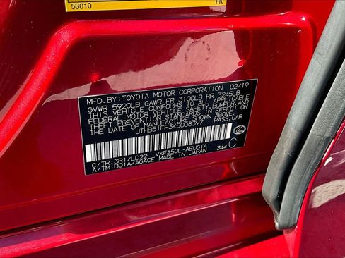 Used 2019 Lexus LS 500 image 32