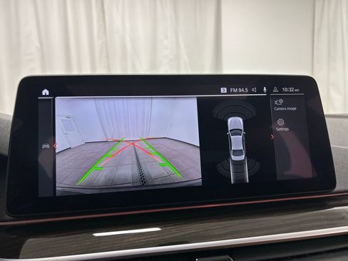 Used 2023 BMW 540i xDrive w/ M Sport Package image 18