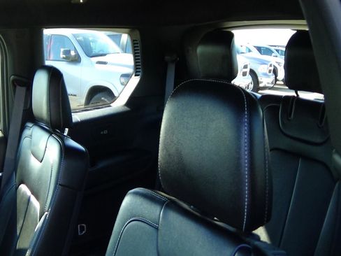 Certified 2024 Jeep Grand Cherokee L Limited w/ Black Appearance Package image 14