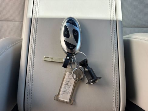 Used 2025 Hyundai Santa Fe SEL image 21