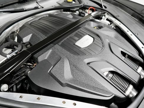 Used 2018 Porsche Panamera 4S image 40