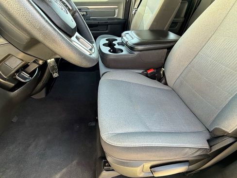 Used 2024 RAM 1500 Classic SLT image 15