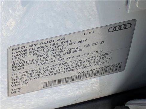 Used 2025 Audi SQ5 Prestige AWD/4WD image 15