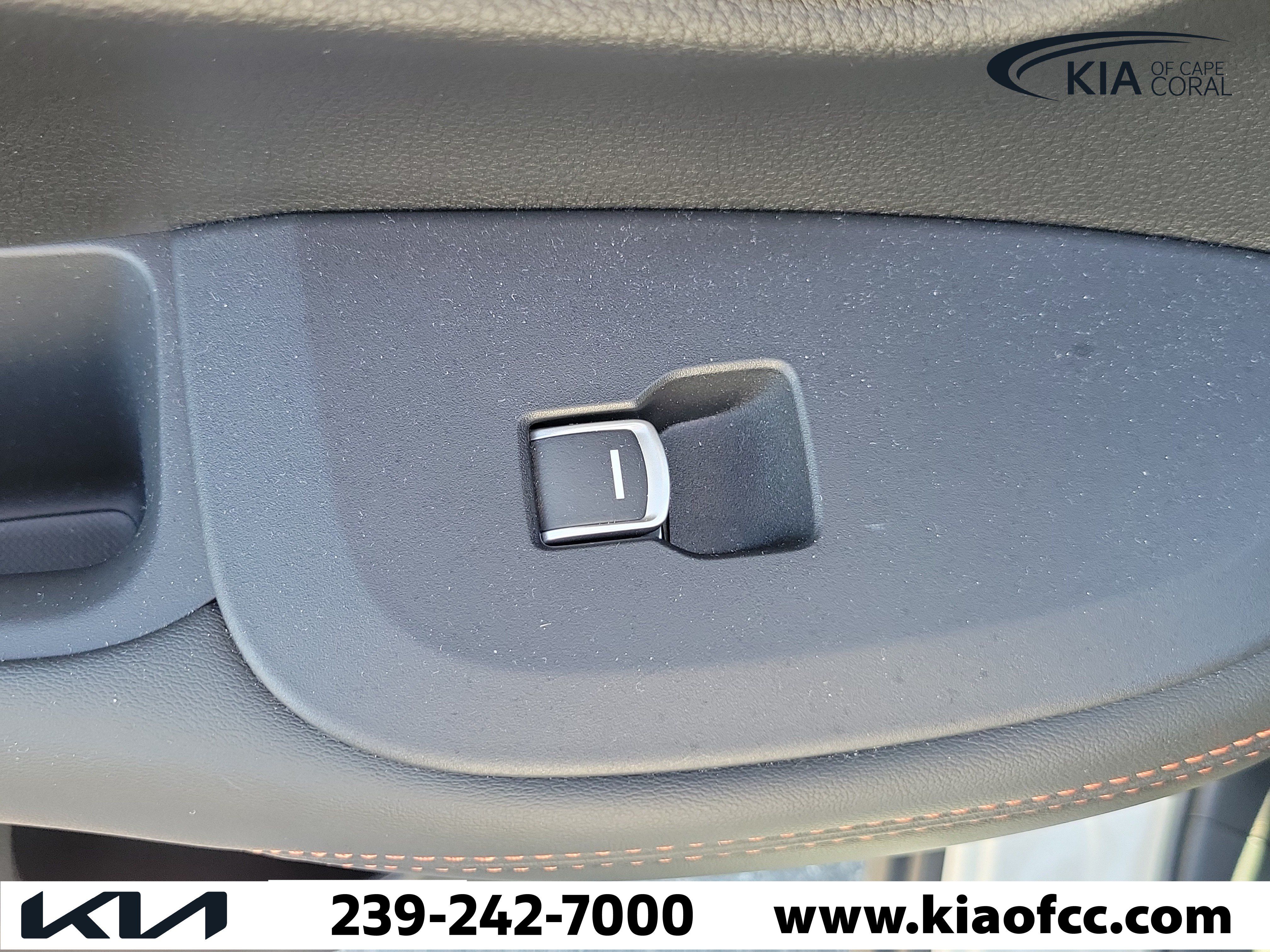 Used 2024 Honda HR-V Sport image 15