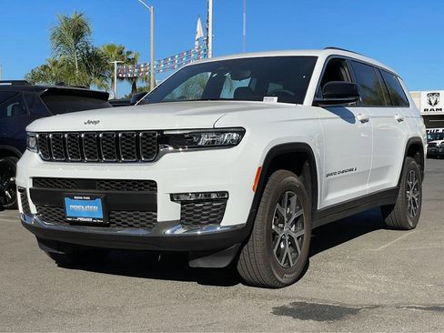 New 2024 Jeep Grand Cherokee L Limited image 1