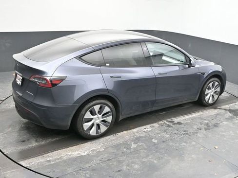 Used 2023 Tesla Model Y Long Range image 41