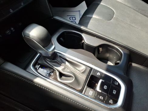 Used 2020 Hyundai Santa Fe Limited AWD/4WD image 20