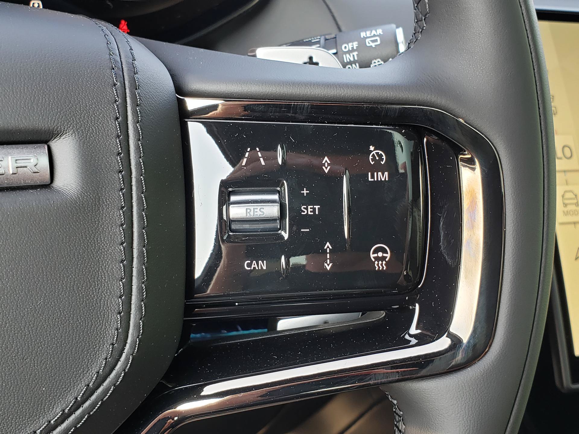 New 2027 Land Rover Range Rover Sport Dynamic SE AWD/4WD image 22