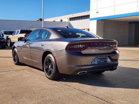 Used 2023 Dodge Charger SXT image 8