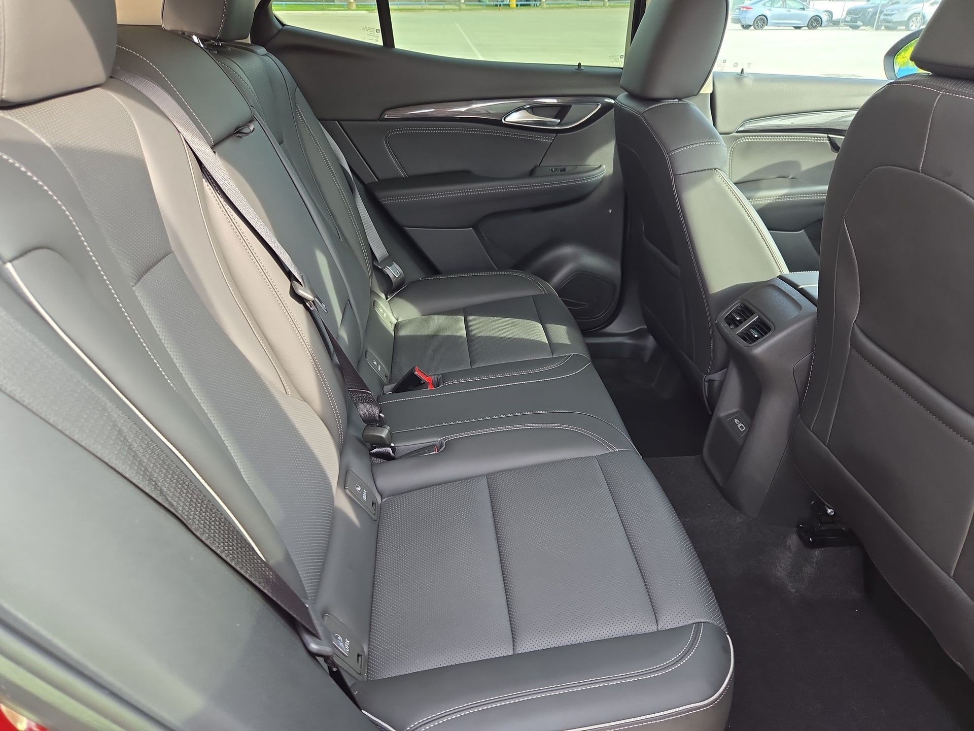Used 2023 Buick Envision Essence FWD image 29