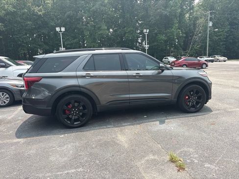 Used 2020 Ford Explorer ST w/ ST Street Pack AWD/4WD image 2