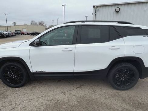 Used 2022 GMC Terrain SLE w/ Driver Convenience Package AWD/4WD image 7