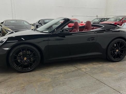 Used 2018 Porsche 911 Carrera image 18